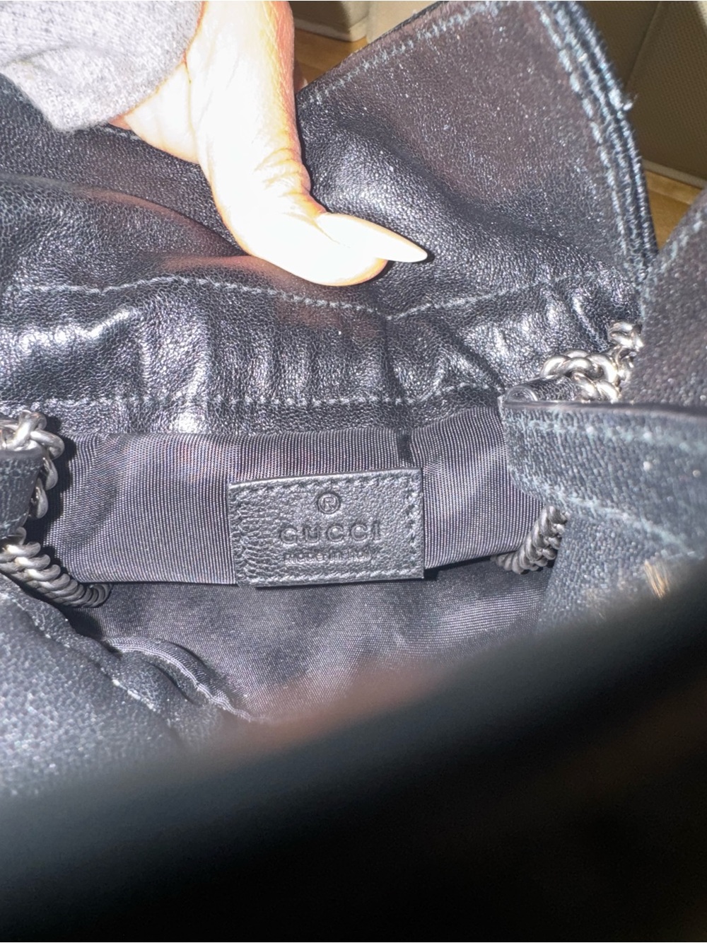 Gucci Blondie Bucket Bag Black with Chain Strap - Picture 3 of 8